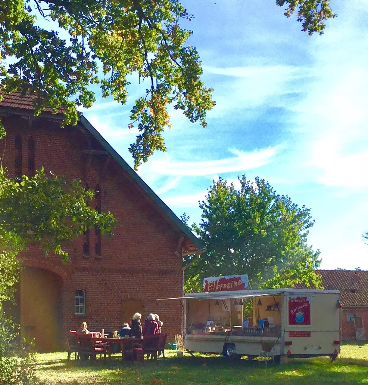 Hofes Elbtalaue Rosien e.V. - Das Gartencafe Elbrosine