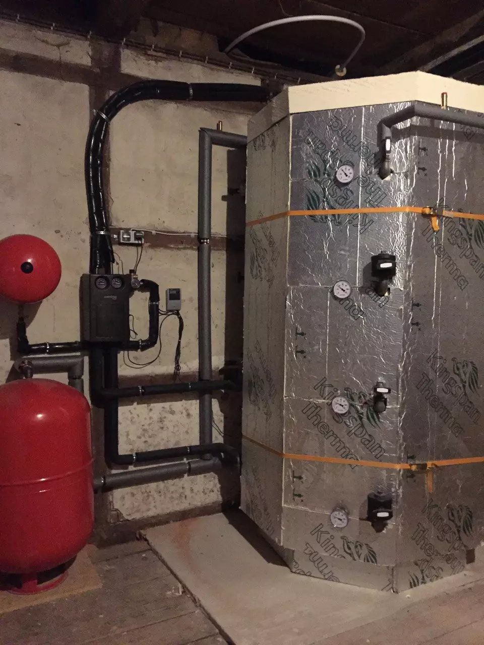 Hof Elbtalaue Rosien - der Pufferspeicher für die Solar-Thermie unseres Energiekonzeptes